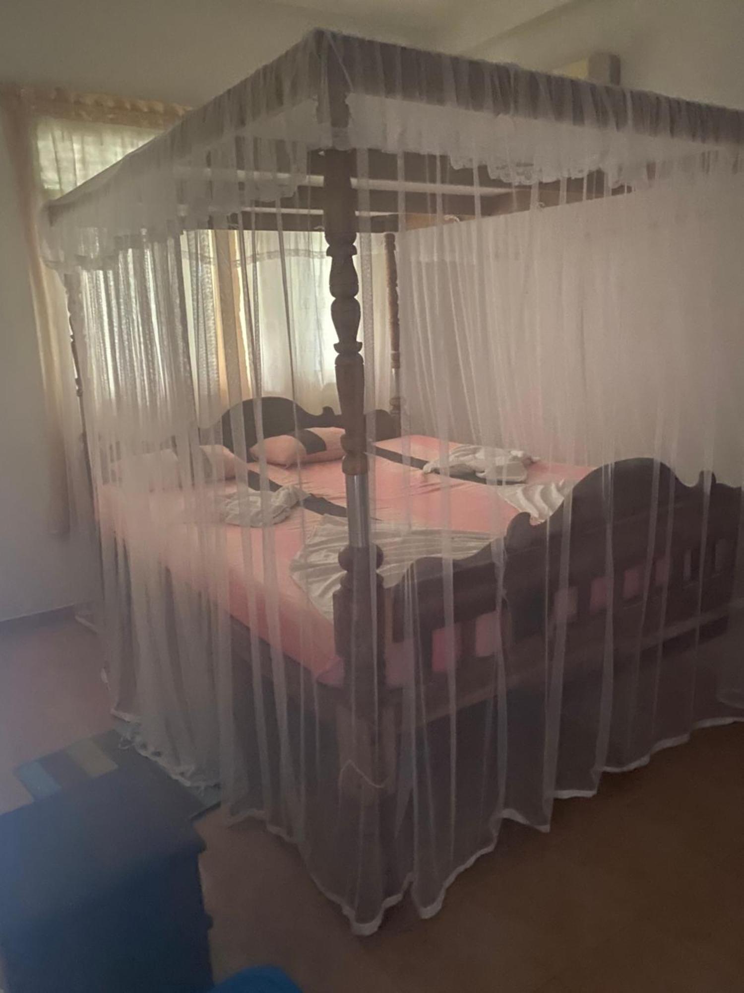 Damith Guest House 우나와투나 외부 사진